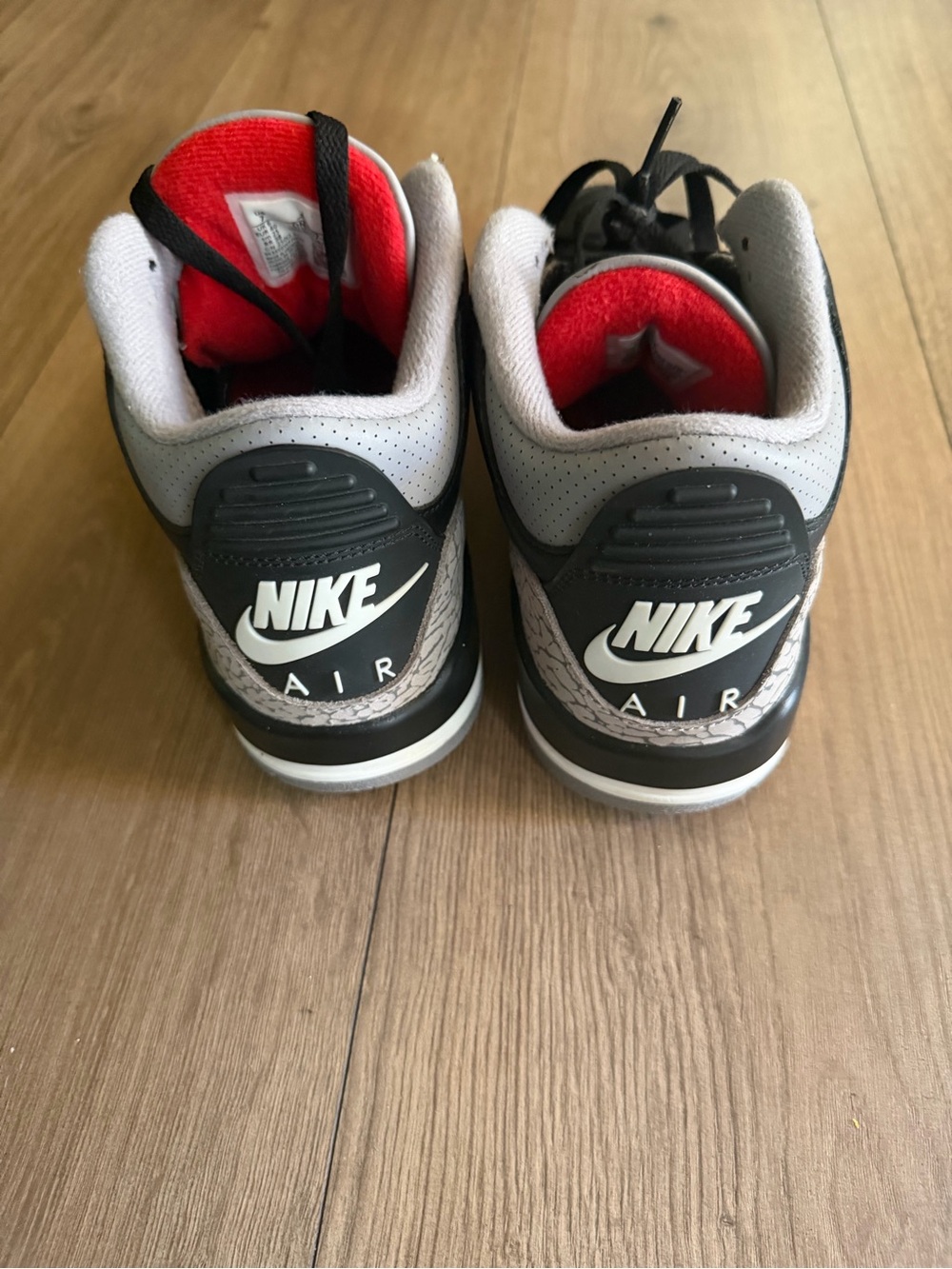 Jordan 3 - Picture 3 of 6